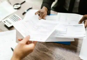 documents d'assurance prévoyance en entreprise
