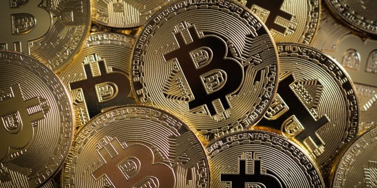 Des pièces de bitcoin